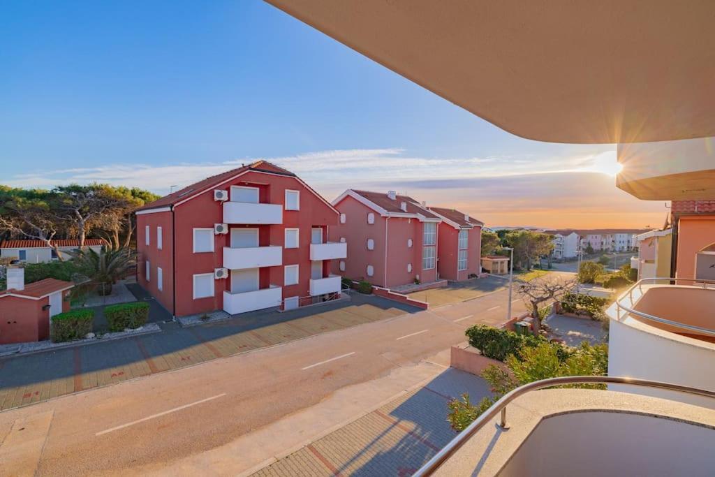 Apartment Vito, Pag Island Повляна Екстериор снимка